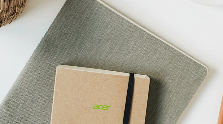 acer-work-from-home-an-acer-notepad-on-a-desk.png