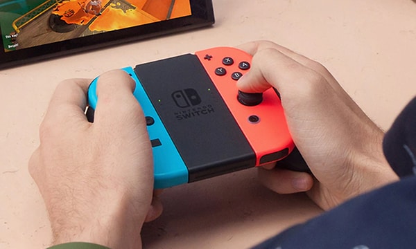 Nintendo Switch - monipuolinen hybridikonsoli - Gigantti verkkokauppa