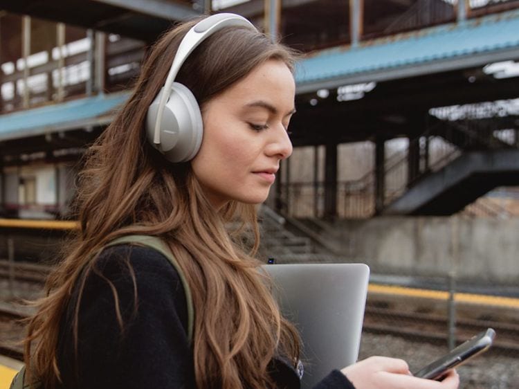 Kuulokkeiden testivoittajat: Miten valita parhaat kuulokkeet - Gigantti  verkkokauppa