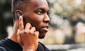 Valitse oikeat kuulokkeet: in-ear, on-ear tai around-ear - Gigantti  verkkokauppa