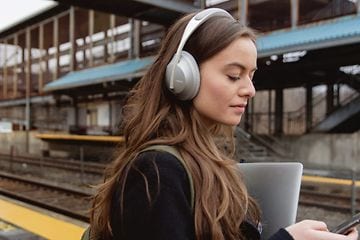 Kuulokkeiden testivoittajat: Miten valita parhaat kuulokkeet - Gigantti  verkkokauppa